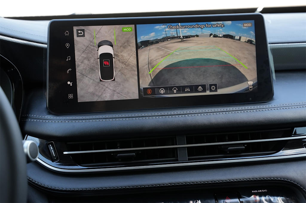 Thumbnail: 2026 INFINITI QX60 - 23