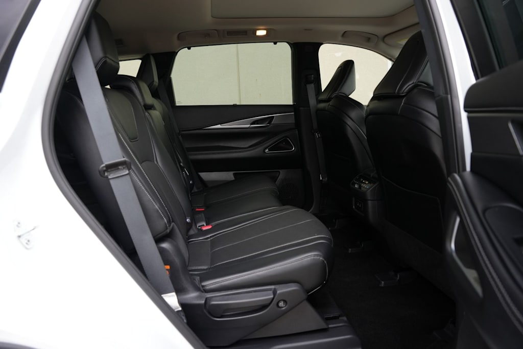 Thumbnail: 2026 INFINITI QX60 - 25