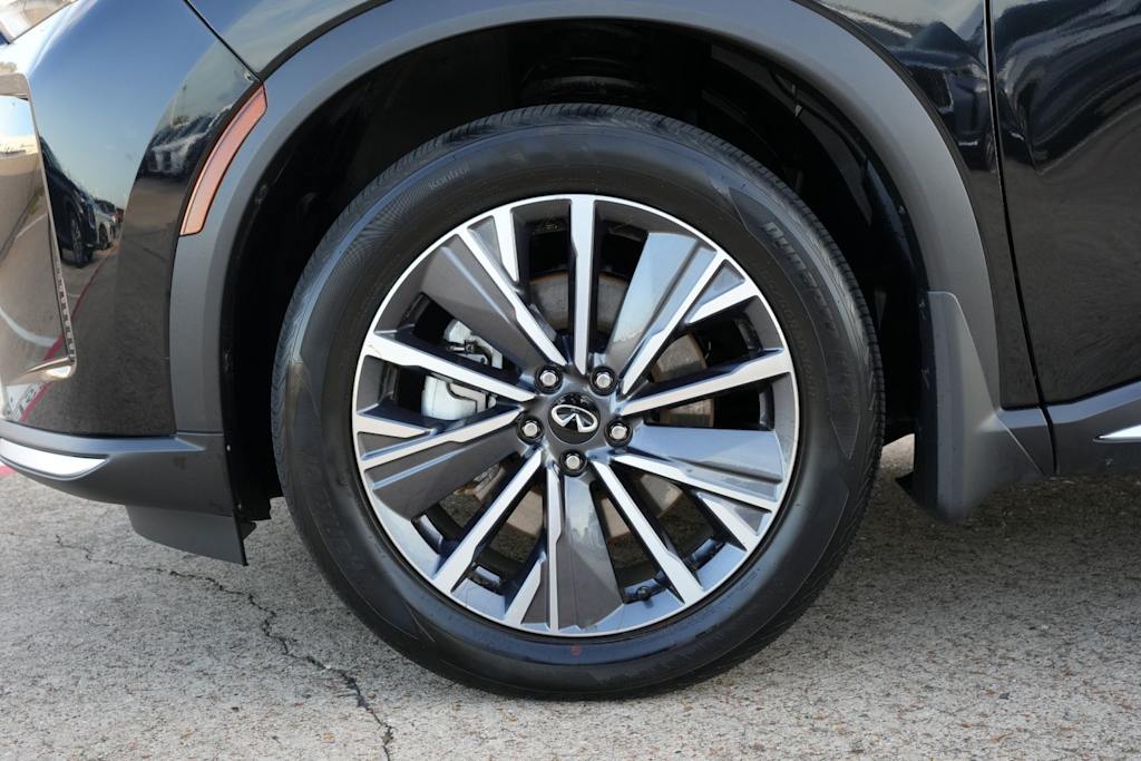 Thumbnail: 2026 INFINITI QX60 - 6