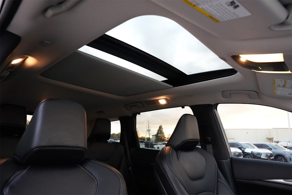 Thumbnail: 2026 INFINITI QX60 - 28