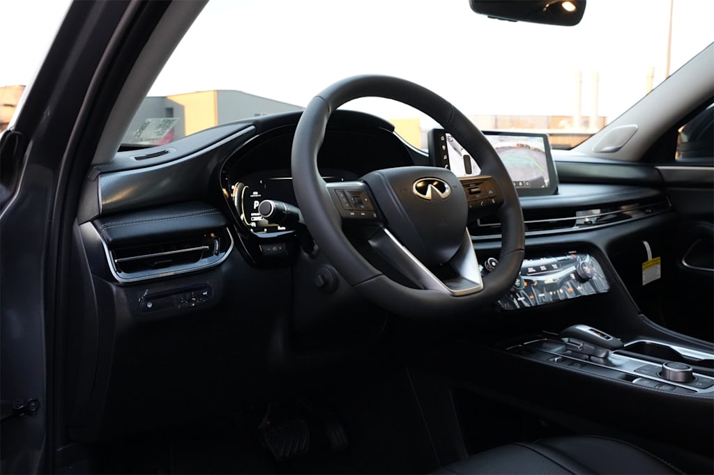 Thumbnail: 2026 INFINITI QX60 - 13