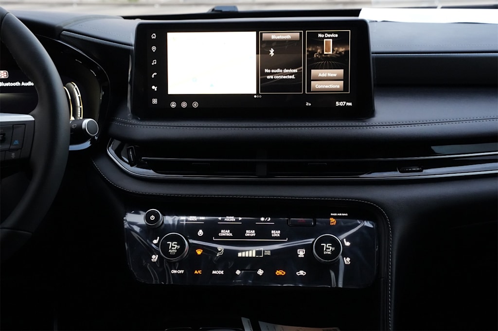 Thumbnail: 2026 INFINITI QX60 - 15