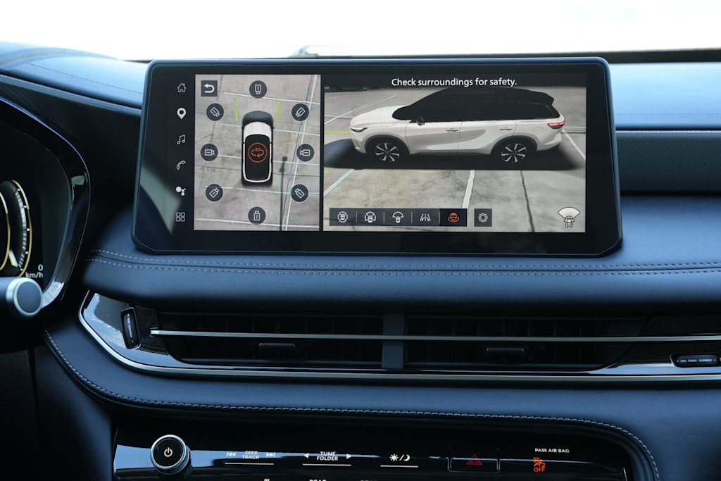 Thumbnail: 2026 INFINITI QX60 - 21