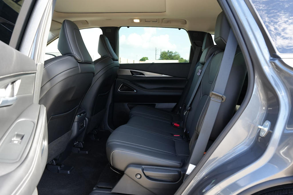 Thumbnail: 2026 INFINITI QX60 - 11