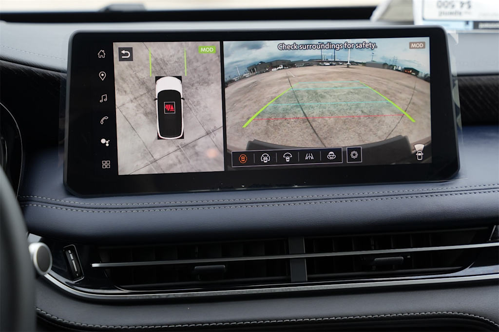 Thumbnail: 2026 INFINITI QX60 - 24