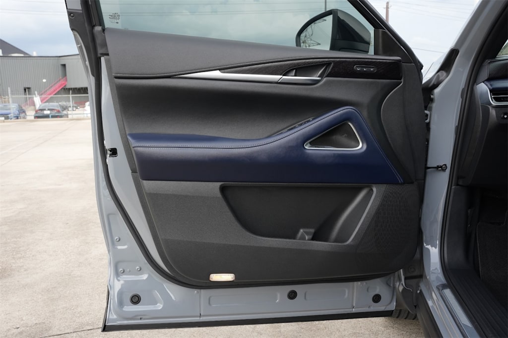 Thumbnail: 2026 INFINITI QX60 - 25