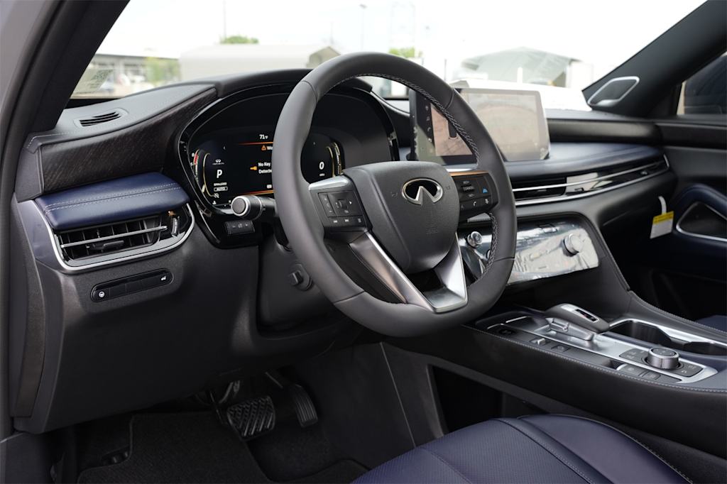 Thumbnail: 2026 INFINITI QX60 - 12