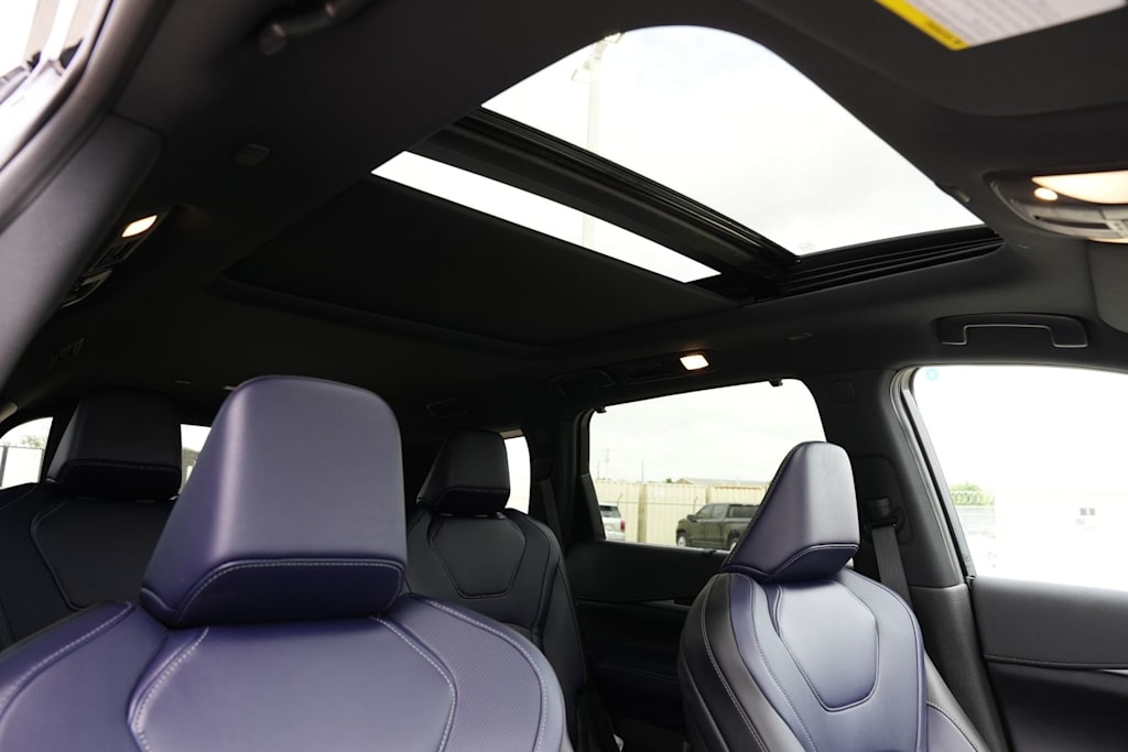 Thumbnail: 2026 INFINITI QX60 - 26