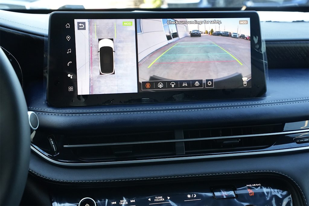 Thumbnail: 2026 INFINITI QX60 - 25