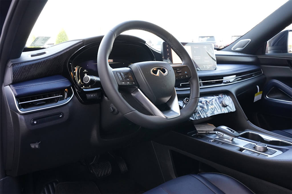 Thumbnail: 2026 INFINITI QX60 - 13