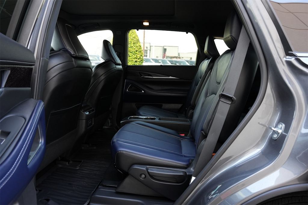 Thumbnail: 2026 INFINITI QX60 - 12