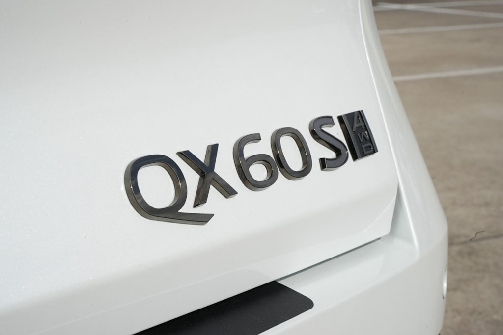 Thumbnail: 2026 INFINITI QX60 - 6