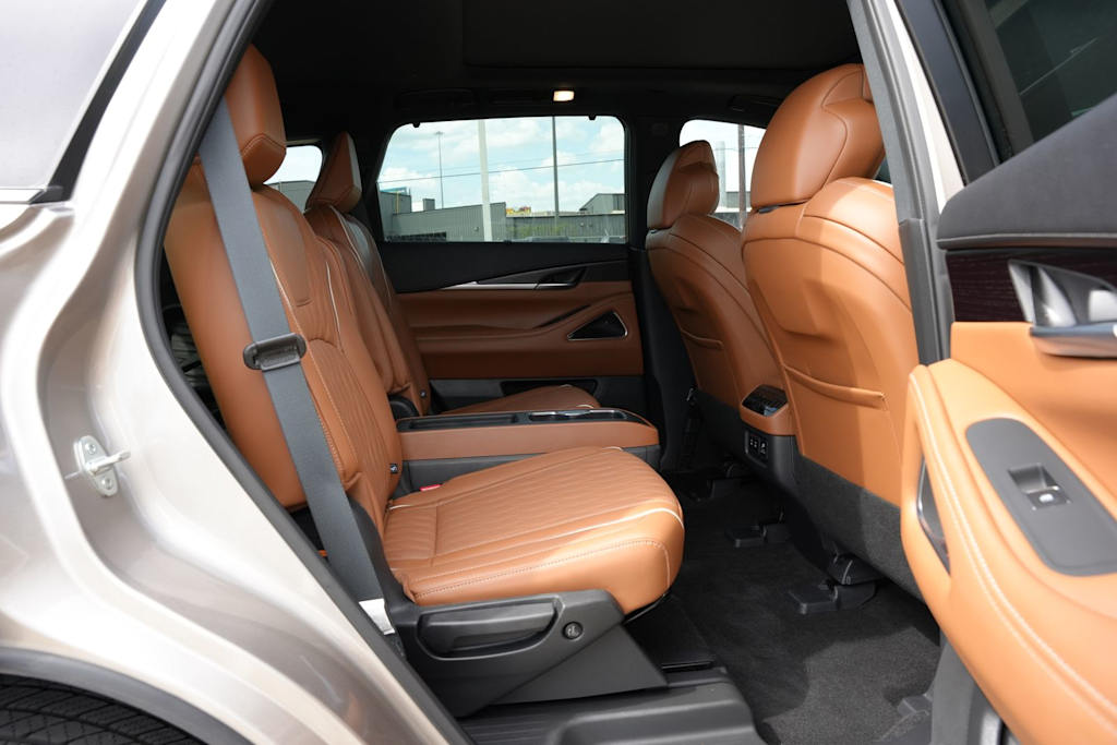 Thumbnail: 2026 INFINITI QX60 - 26