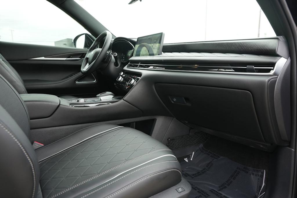 Thumbnail: 2025 INFINITI QX60 - 11