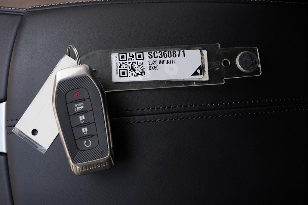 Thumbnail: 2025 INFINITI QX60 - 19