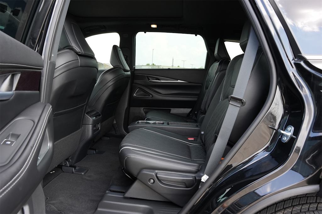 Thumbnail: 2025 INFINITI QX60 - 12