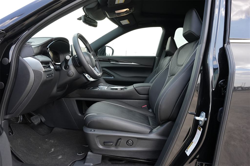 Thumbnail: 2025 INFINITI QX60 - 10