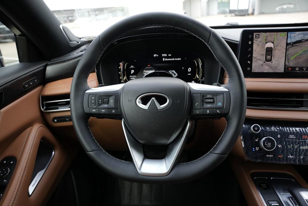 Thumbnail: 2026 INFINITI QX60 - 9
