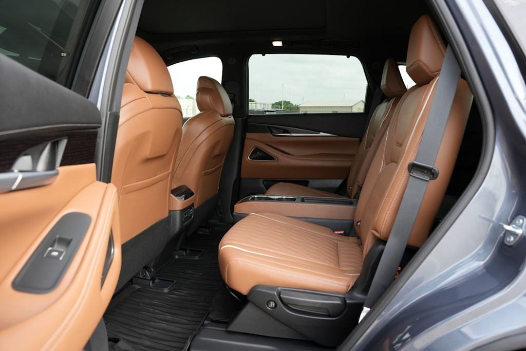 Thumbnail: 2026 INFINITI QX60 - 12