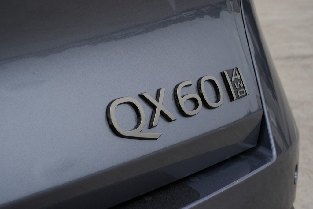 Thumbnail: 2026 INFINITI QX60 - 6