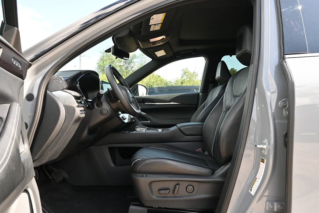 Thumbnail: 2025 INFINITI QX60 - 10