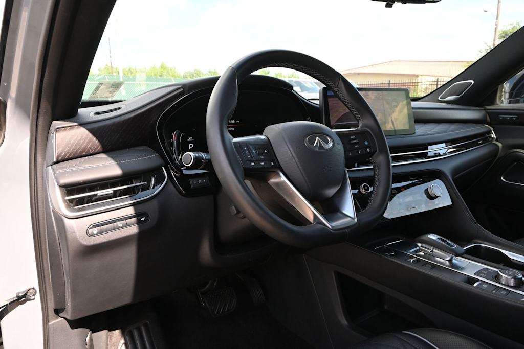 Thumbnail: 2025 INFINITI QX60 - 13
