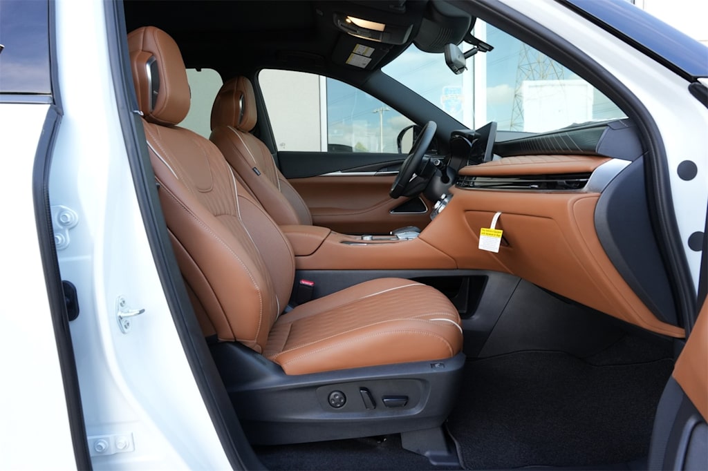 Thumbnail: 2026 INFINITI QX60 - 10