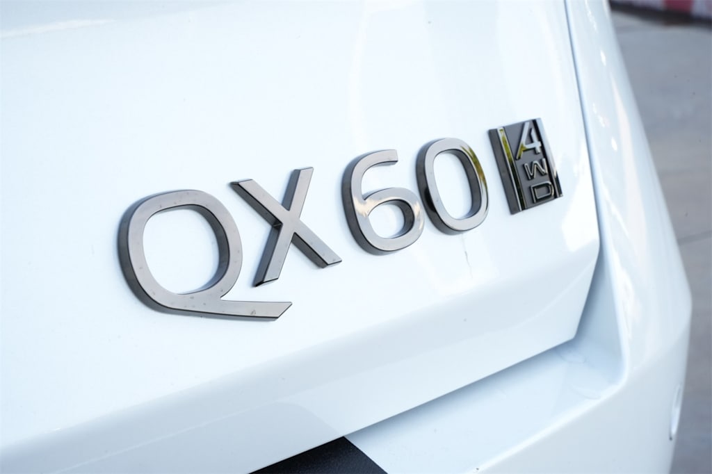 Thumbnail: 2026 INFINITI QX60 - 6