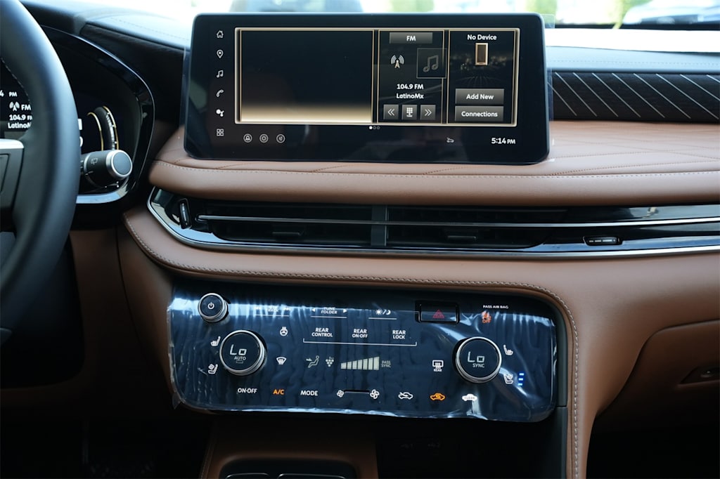 Thumbnail: 2026 INFINITI QX60 - 14