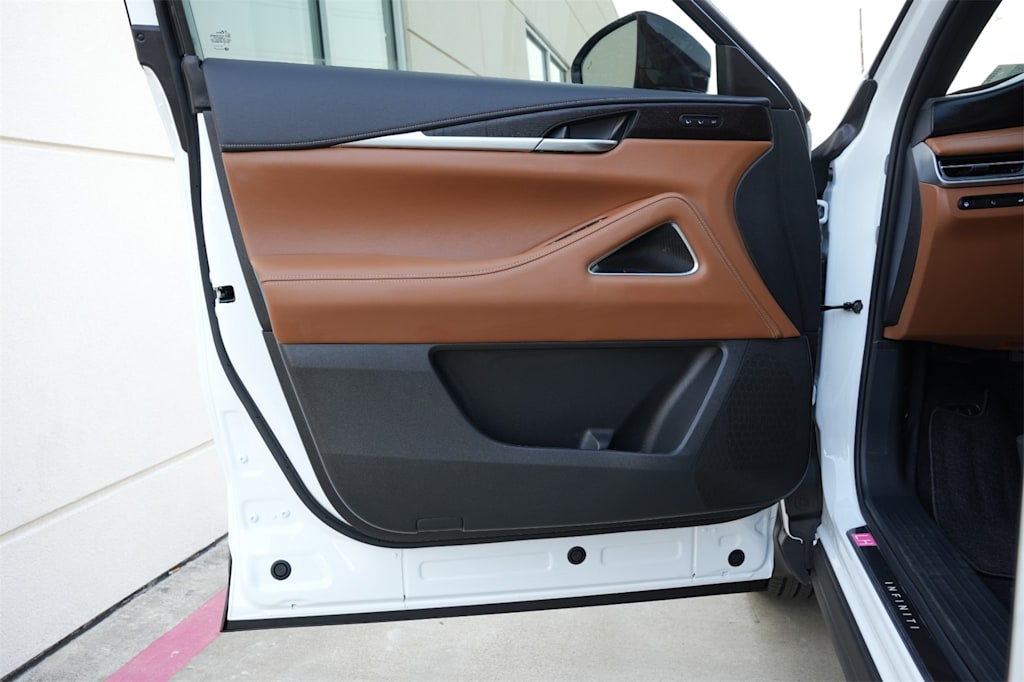 Thumbnail: 2026 INFINITI QX60 - 24