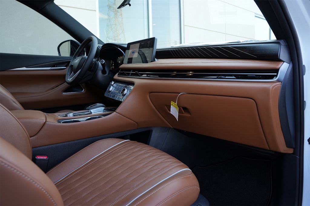 Thumbnail: 2026 INFINITI QX60 - 12