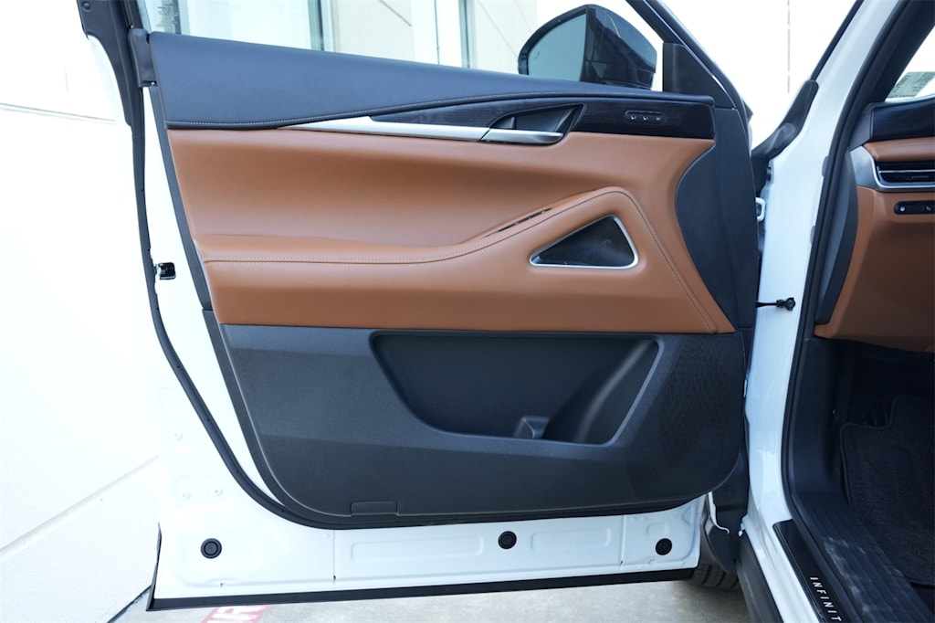 Thumbnail: 2026 INFINITI QX60 - 26