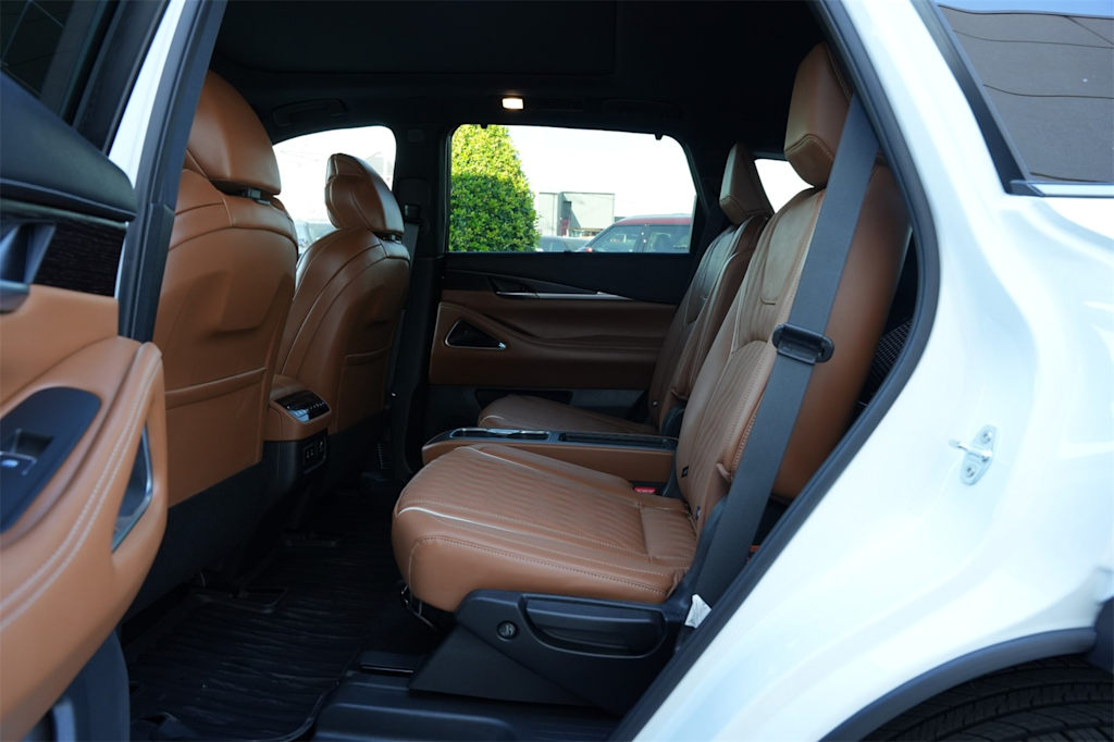 Thumbnail: 2026 INFINITI QX60 - 12