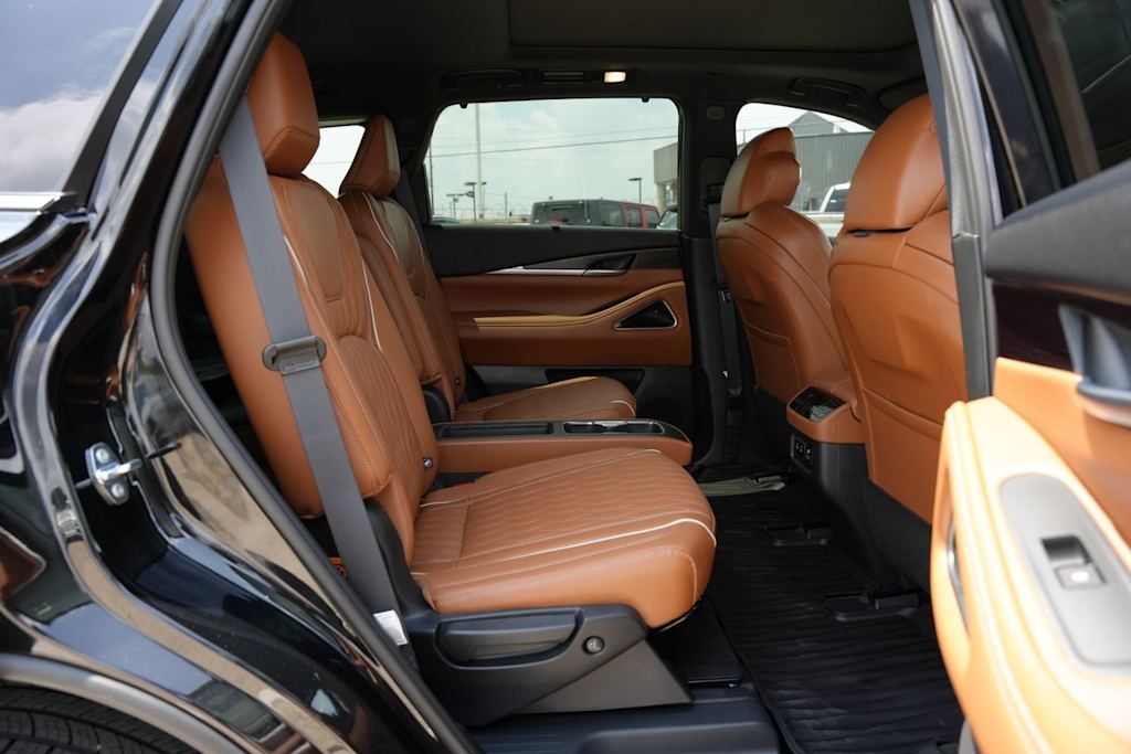 Thumbnail: 2027 INFINITI QX60 - 26