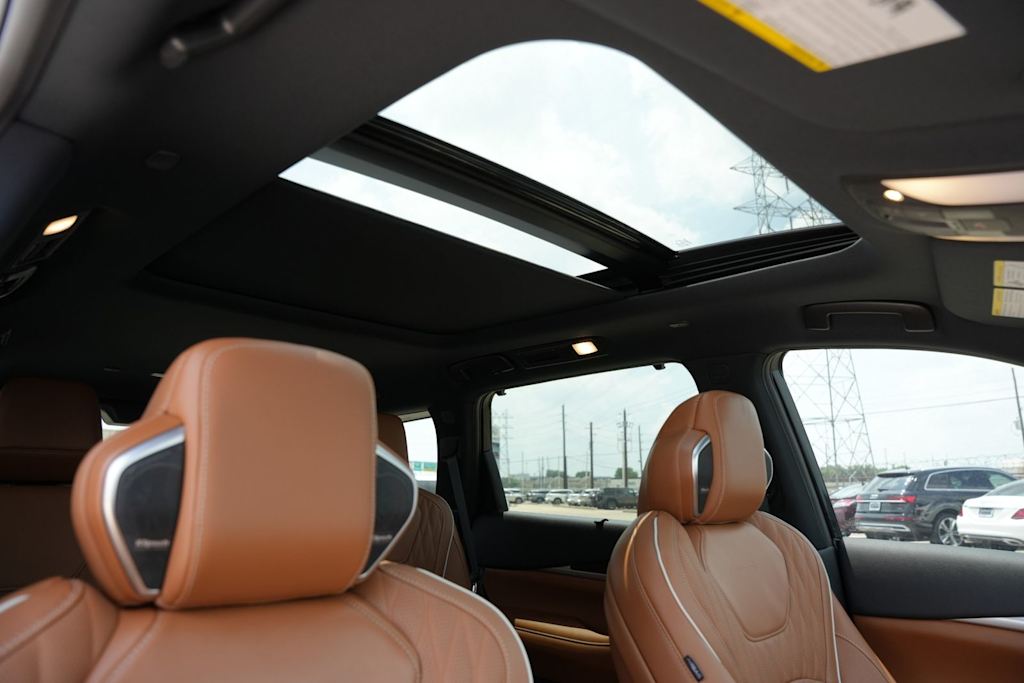 Thumbnail: 2027 INFINITI QX60 - 27