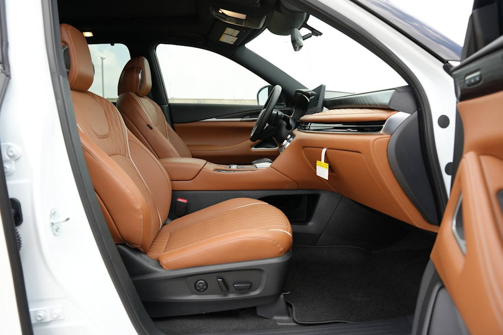 Thumbnail: 2027 INFINITI QX60 - 11