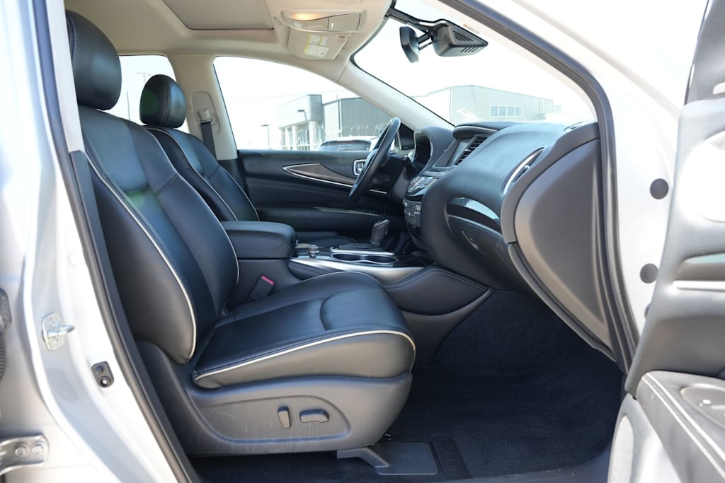 Thumbnail: 2020 INFINITI QX60 - 25