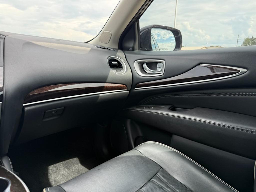 Thumbnail: 2019 INFINITI QX60 - 19