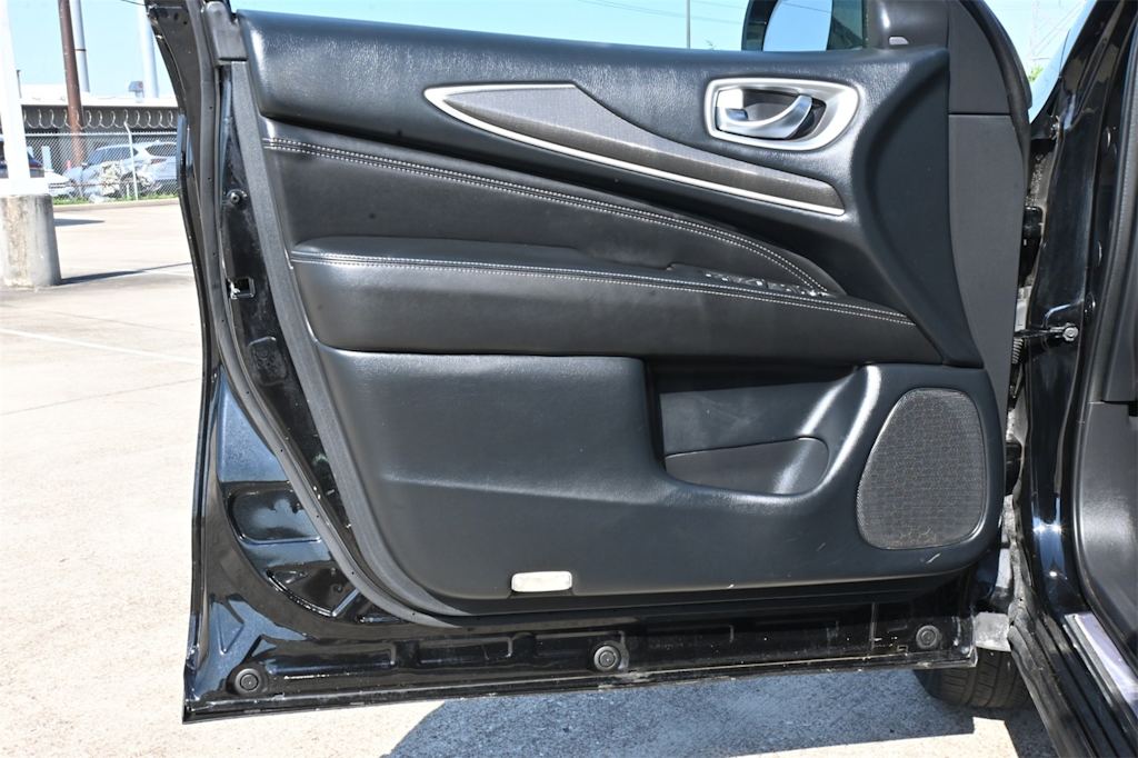 Thumbnail: 2019 INFINITI QX60 - 25