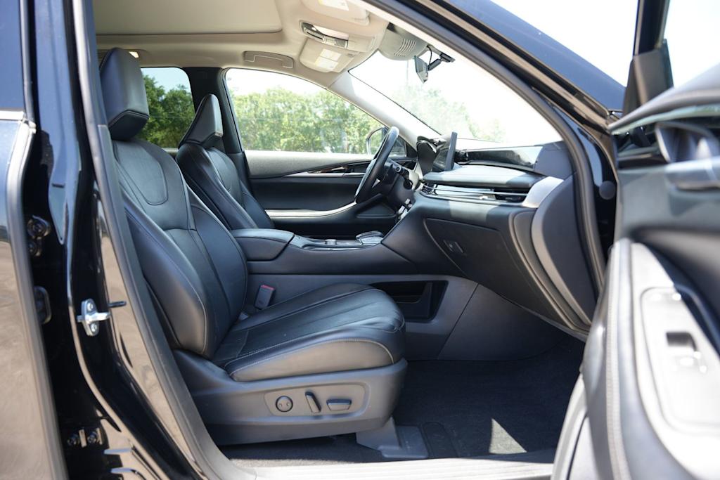 Thumbnail: 2024 INFINITI QX60 - 23