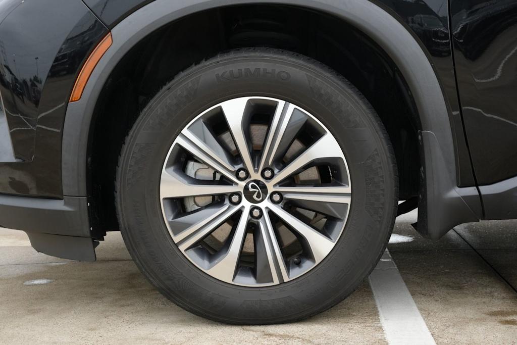 Thumbnail: 2023 INFINITI QX60 - 8