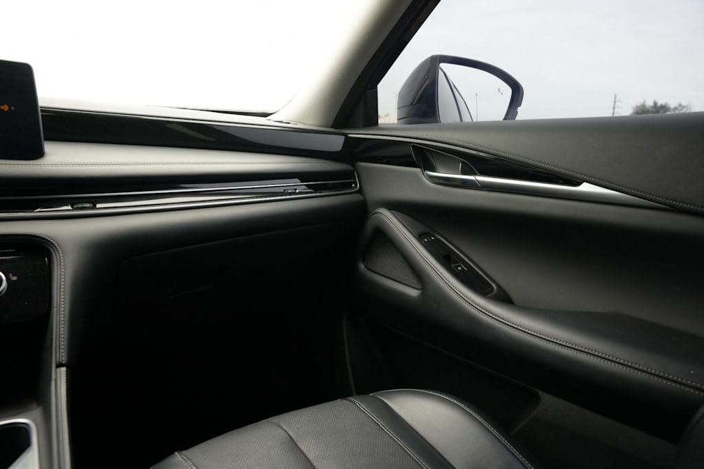 Thumbnail: 2023 INFINITI QX60 - 21