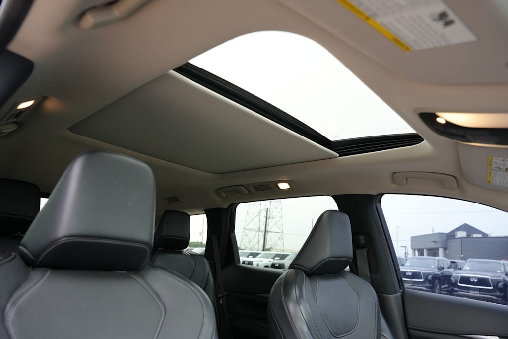 Thumbnail: 2023 INFINITI QX60 - 26