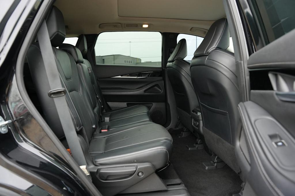 Thumbnail: 2023 INFINITI QX60 - 25