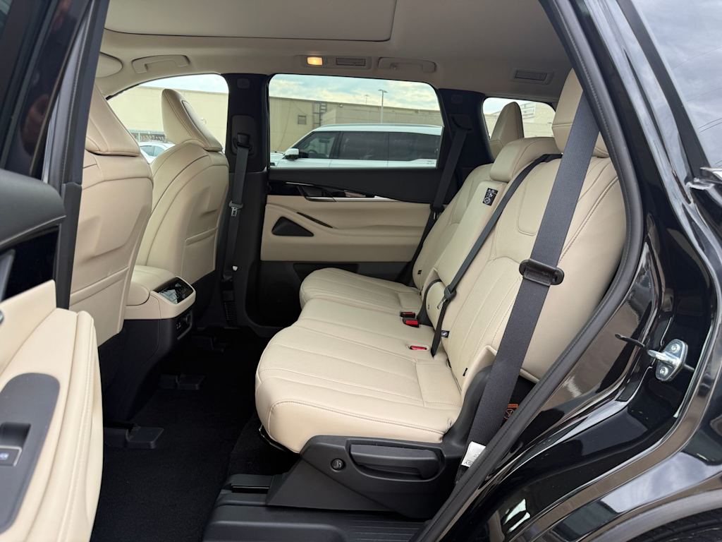 Thumbnail: 2024 INFINITI QX60 - 12