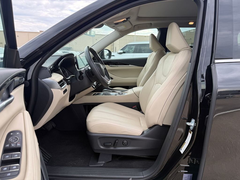 Thumbnail: 2024 INFINITI QX60 - 10