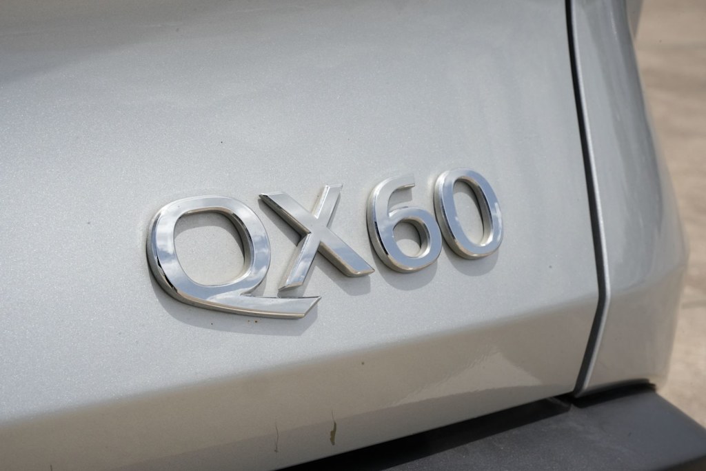 Thumbnail: 2023 INFINITI QX60 - 6