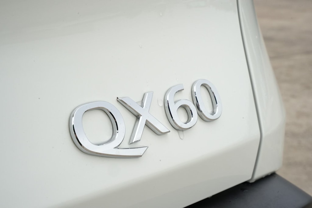 Thumbnail: 2023 INFINITI QX60 - 6