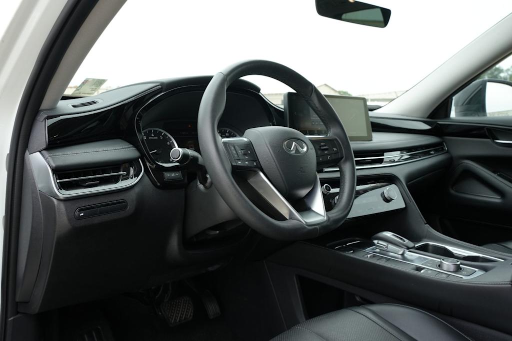 Thumbnail: 2023 INFINITI QX60 - 12