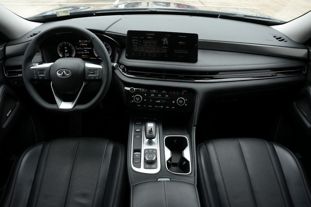 Thumbnail: 2023 INFINITI QX60 - 2